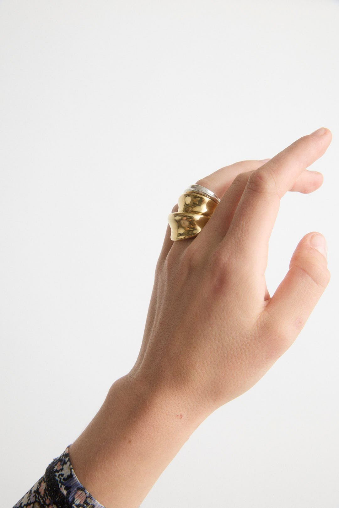 VARIATIONS. LA BAGUE I
