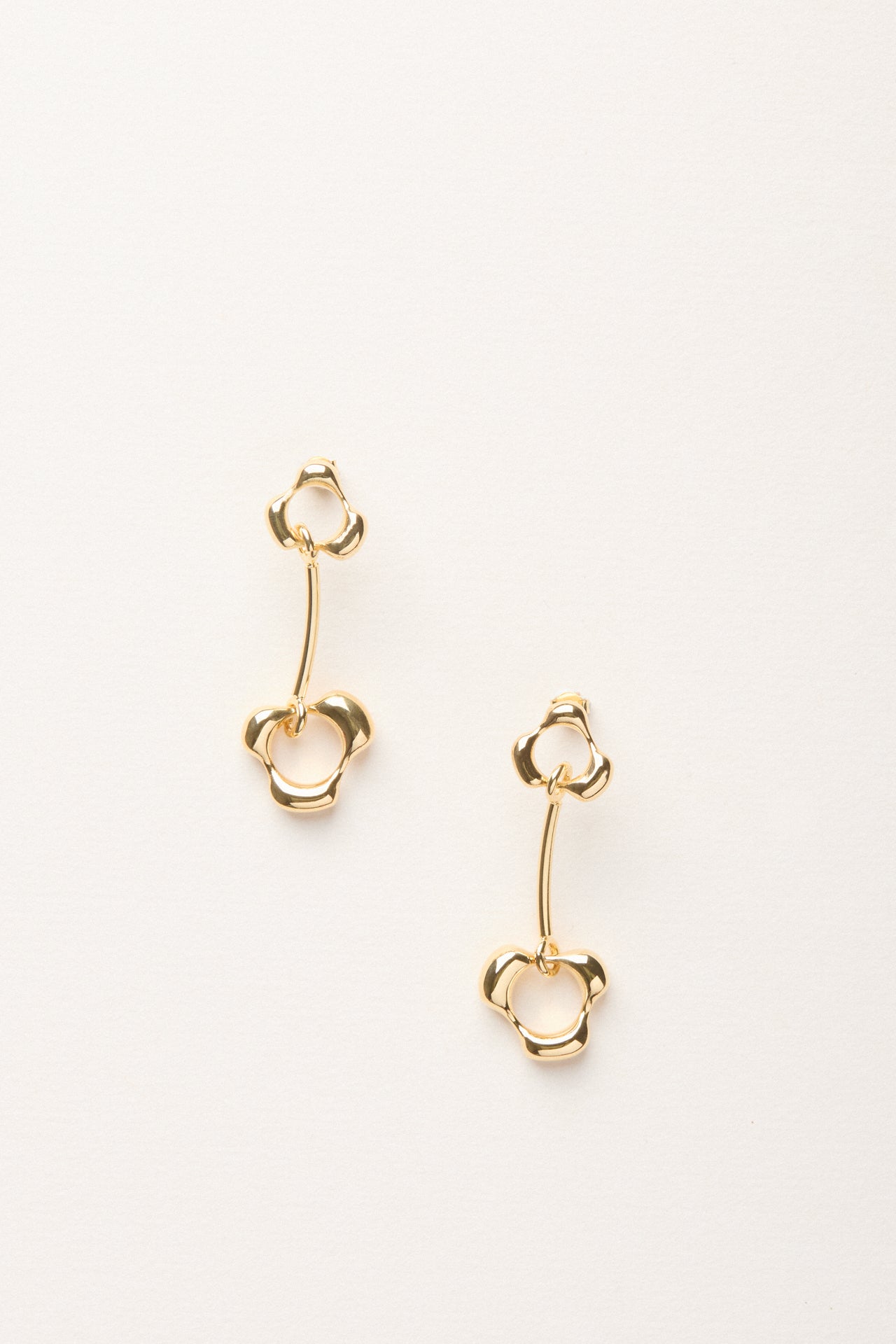 LOOP. THE EARRINGS
